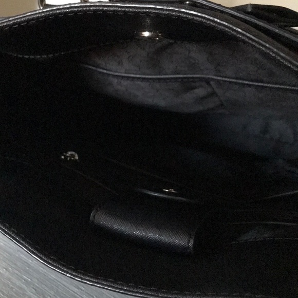 Large Hamilton Satchel Black Tote Bag - Picture 5 of 5